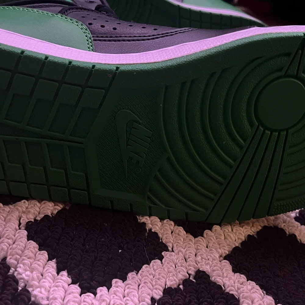 Jordan Access BRAND NEW Nike Green & Black Basketball Sneakers